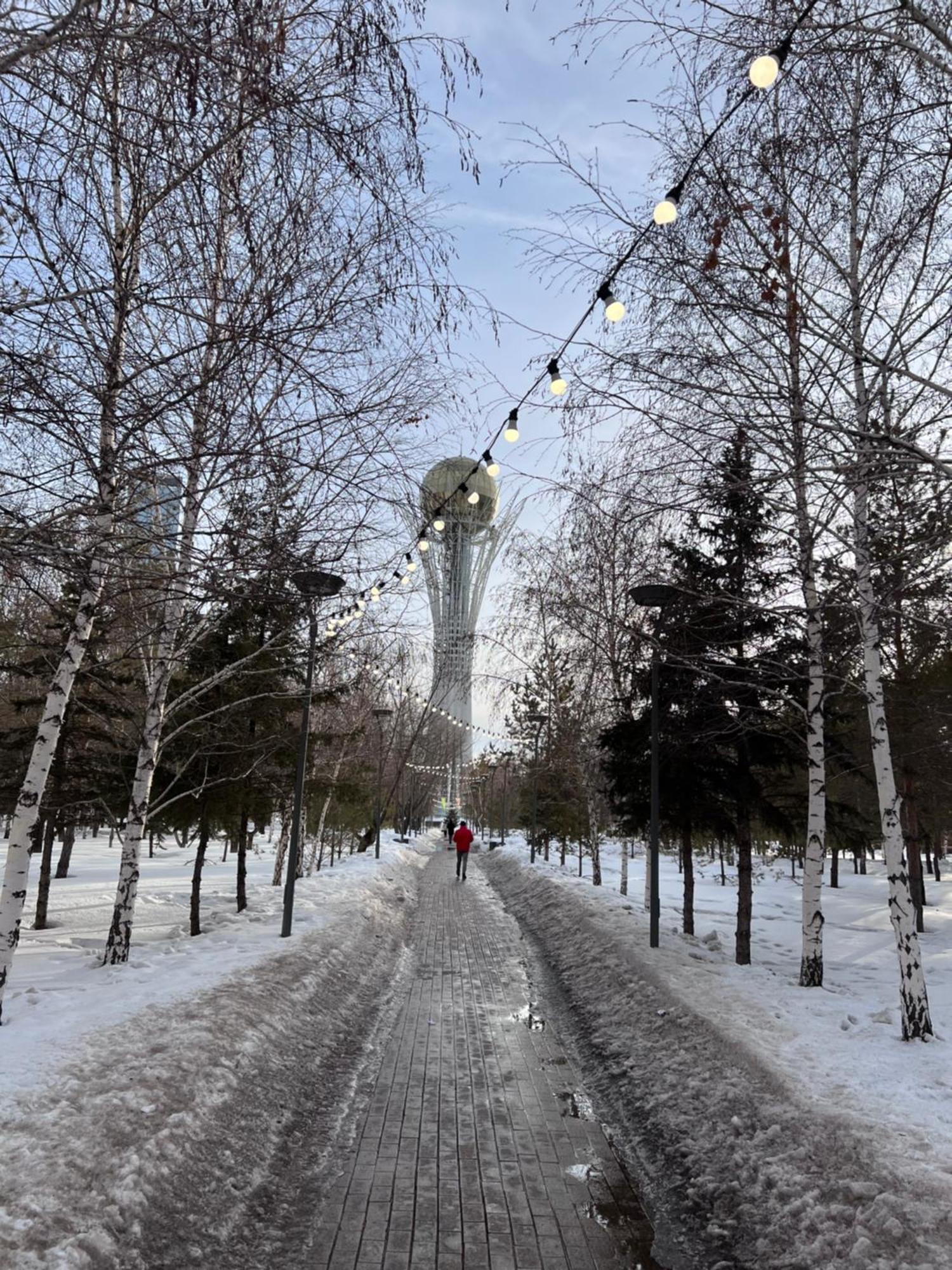 7 Очень Теплая Возле Байтерека Квартира Для 1-4 Человек Astaná Exterior foto