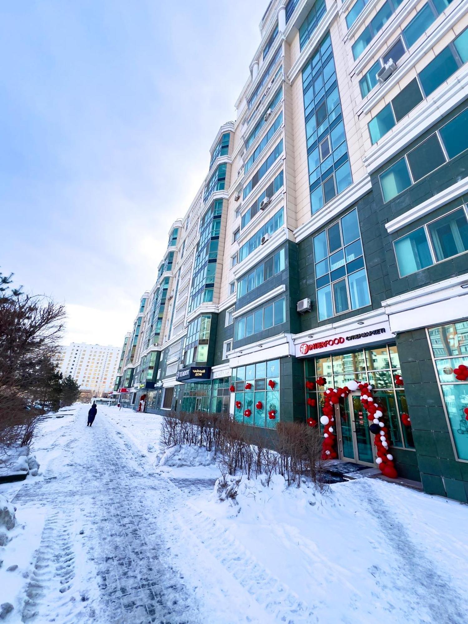 7 Очень Теплая Возле Байтерека Квартира Для 1-4 Человек Astaná Exterior foto